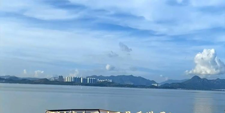 深圳湾对面是香港什么地方
，深圳湾口岸对面是香港什么口岸？图1