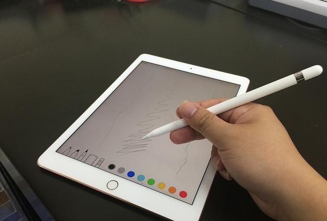 pencil如何和iPad配对
，pencil二代怎么与另一个ipad连接？图1