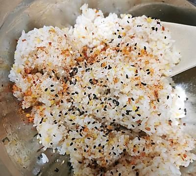剩下的米饭可以做成什么美食
，夏天没吃完的米饭放锅里可以吗？图5