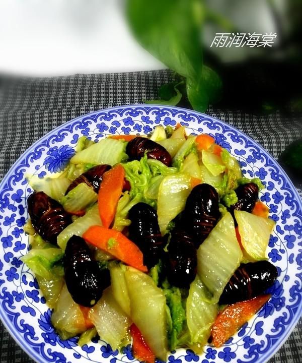 卷白菜跟胡萝卜怎么炒
，素三鲜，白菜，胡萝卜青椒怎么调饺子馅？图13