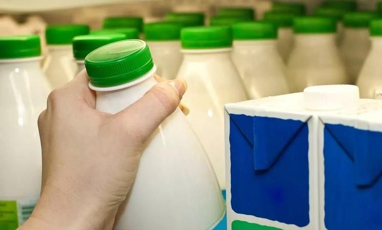 开封纯牛奶放冰箱几天
，开封过的牛奶能放冰箱几天？图1