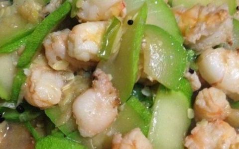 角瓜炒虾仁怎么做
，鲜虾仁炒西葫是怎么做的？