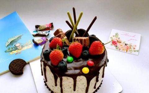 巧克力生日蛋糕的做法
，七层巧克力蛋糕的做法？