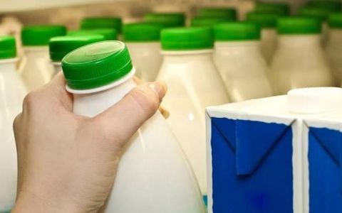 开封纯牛奶放冰箱几天
，开封过的牛奶能放冰箱几天？