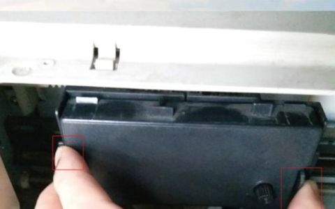 怎么更换打印机色带
，爱普生lq-615k打印机色带安装步骤？