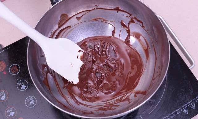 巧克力油脂分离怎么办