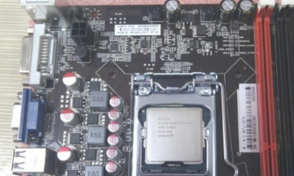 电脑CPU处理器怎么安装？
，CPU怎么样安装到主板上？图6
